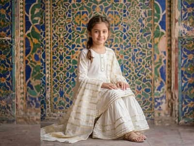 Girls white embroiderd lawn kurta set  3 pcs