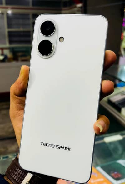 Tecno Spark Go 2 4Gb Ram 64Gb Memory