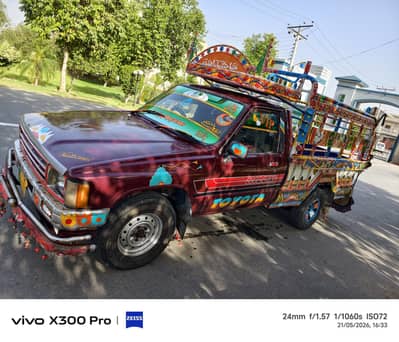 Toyota Hilux Dala  Darsan pickup truck 0308 5802435