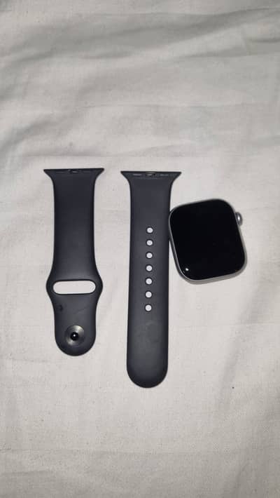 Series 11 42 Black