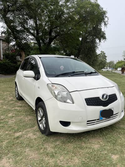 2007 vitz , 1000cc,  islamabad register.