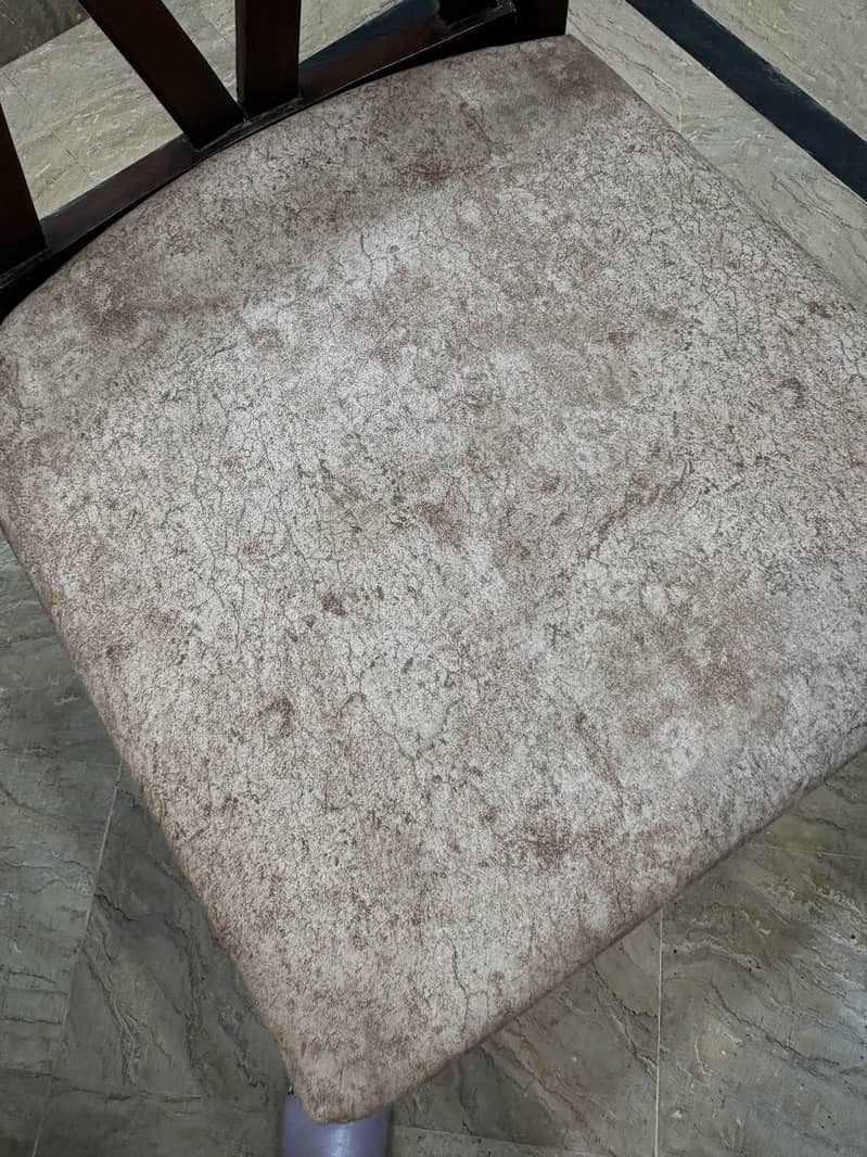 6 seater dining table 3