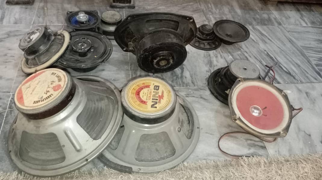 SPEAKERS 4
