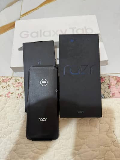 Motorola RAZR Flip 2025 model non active