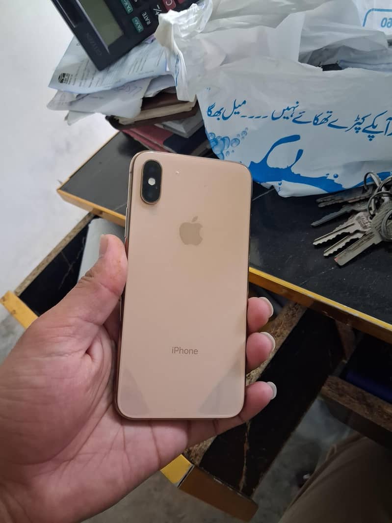 iPhone xs 1