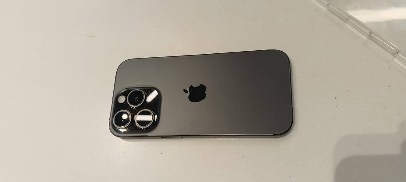 iphone 16 pro 0