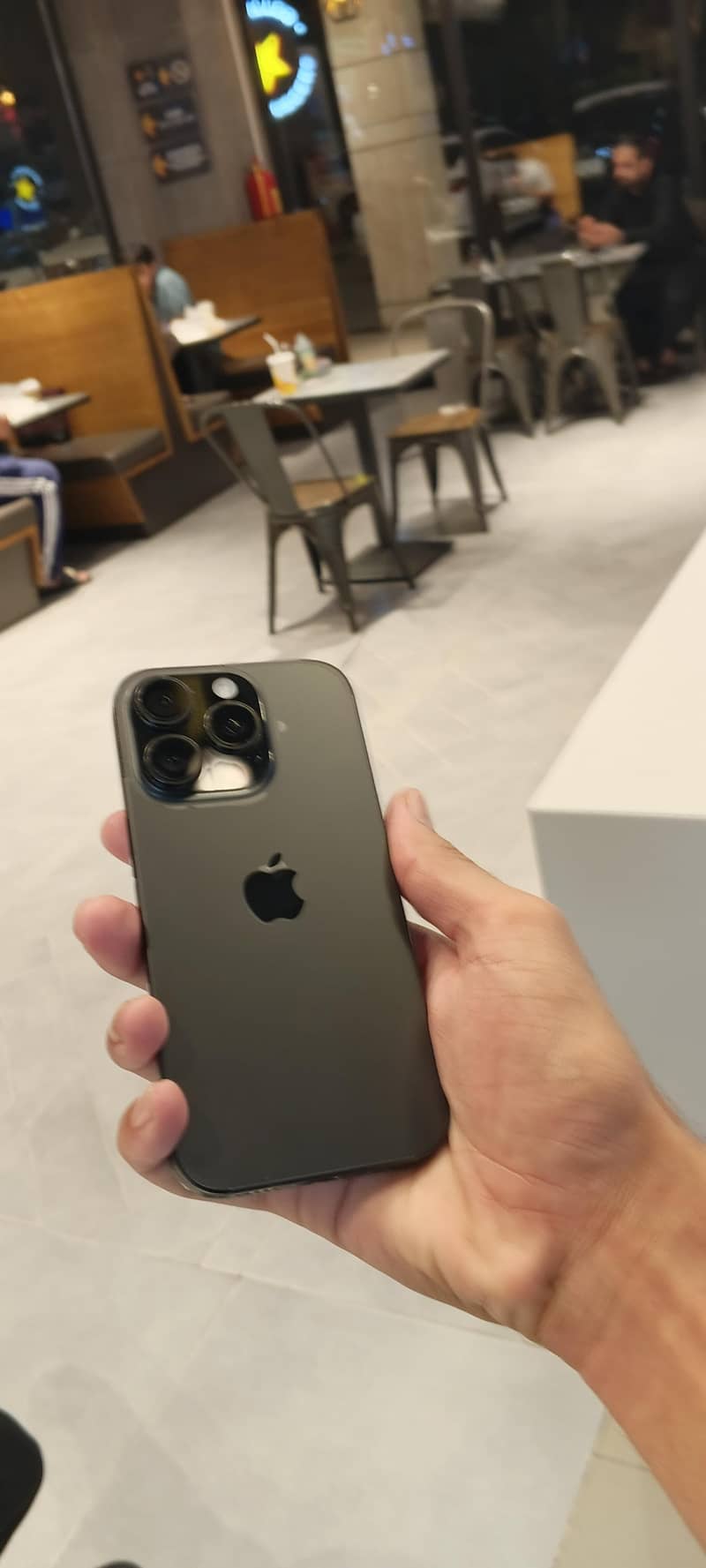 iphone 16 pro 8