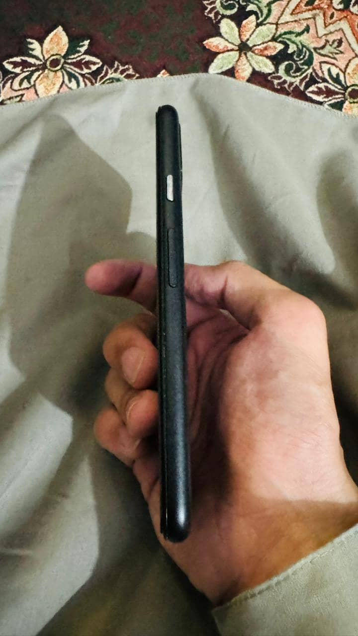 Google Pixel 5 3