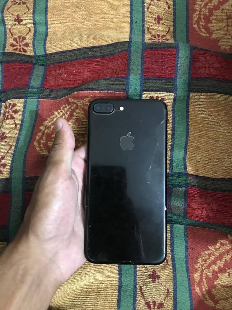 Apple iPhone 7 Plus 3