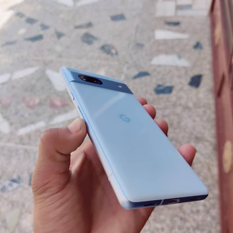 pixel 7a 4