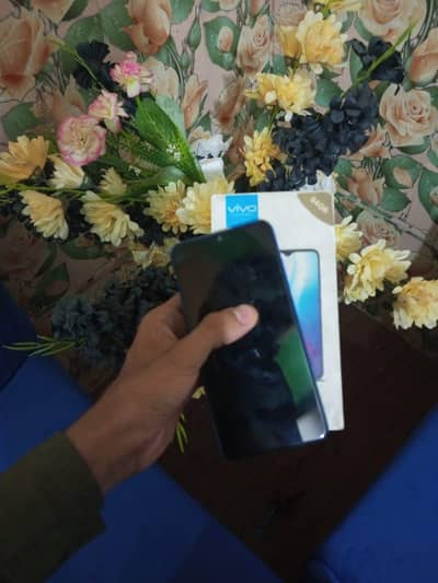 vivo y91 3.64gb all ok box sat 03266936337 contact me