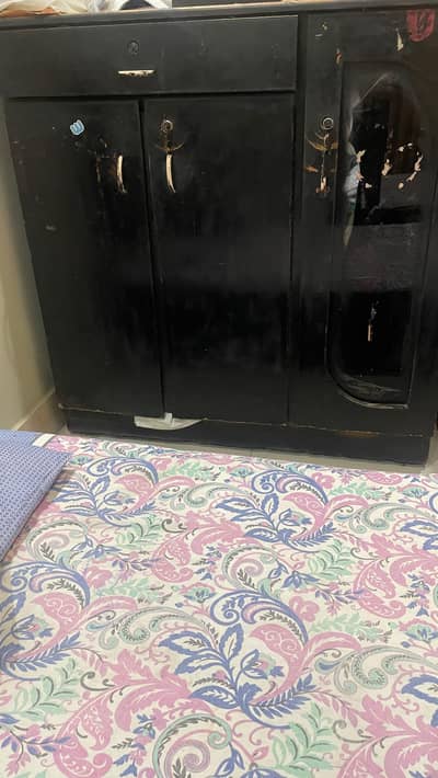2 door cupboard