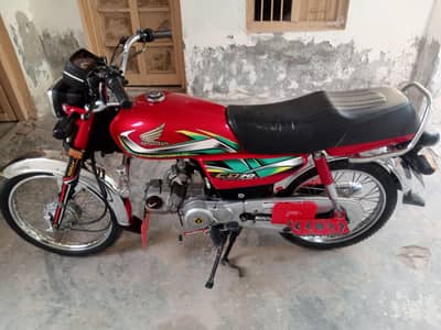 2022 model Honda CD . location shahpur sdr.