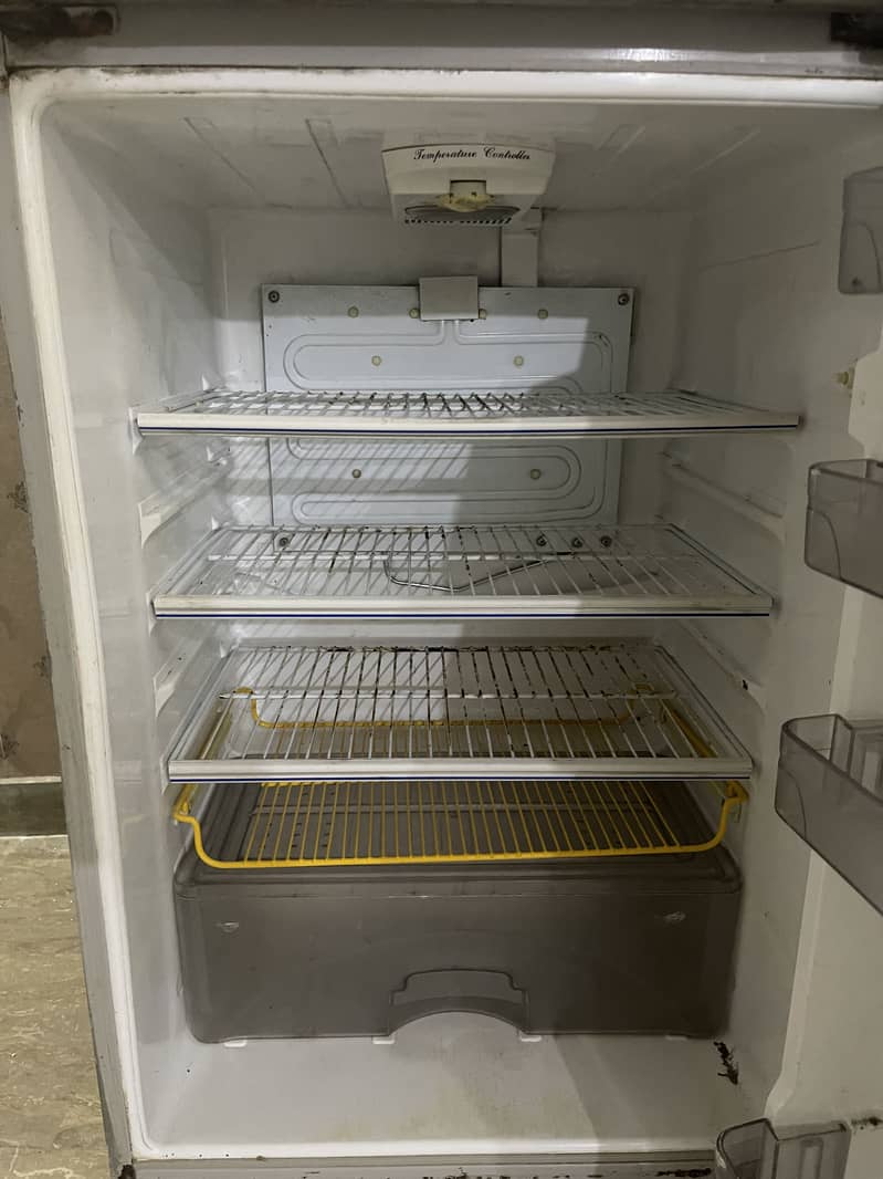 Dawlance Fridge for Sale – Excellent Cooling 0