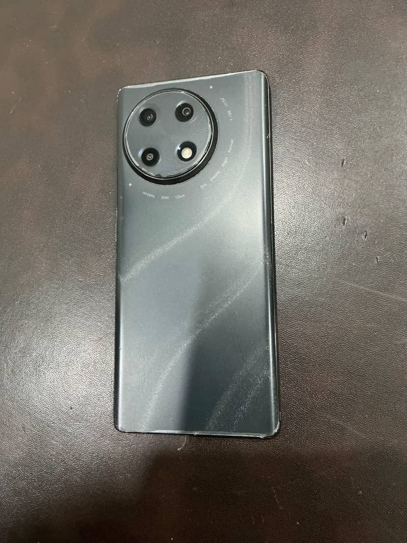 Tecno Camon 30s 6