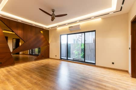 One Kanal Brand New Luxury Ultra-Modern Design Upper Portion For Rent At Hot Location Of Dha Lahore Near To Park &Amp; Commercial Market