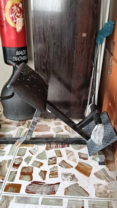 Back extension machine