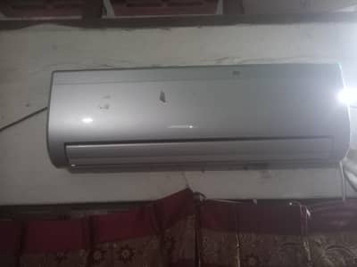 AC gree ka 1 ton