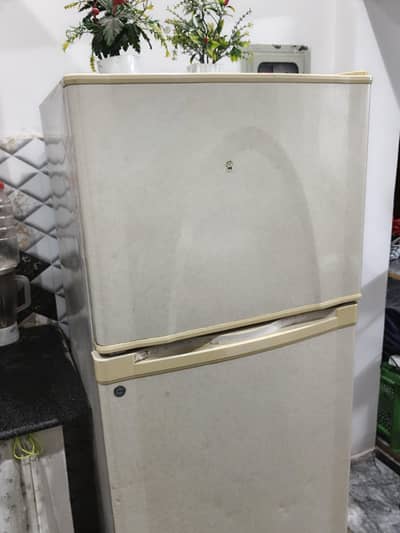 Dawlance 2 door refrigerator