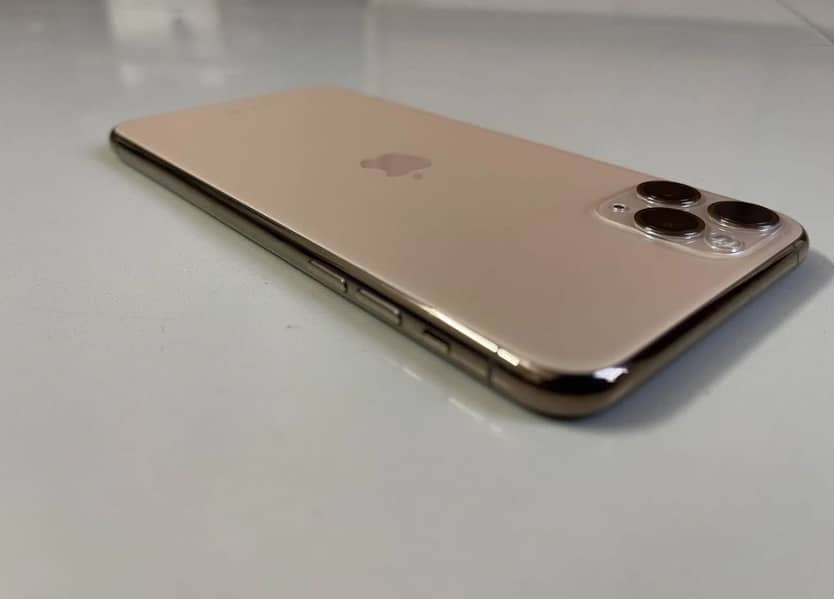 iPhone 11 Pro 3