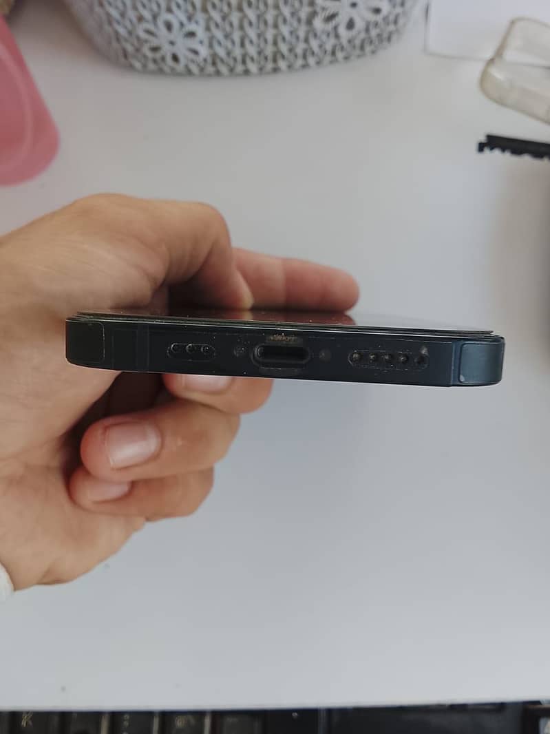 IPHONE 13 0