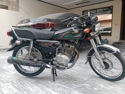 Honda 125 2023 model injan pack docmnts clear cndtion  10/9