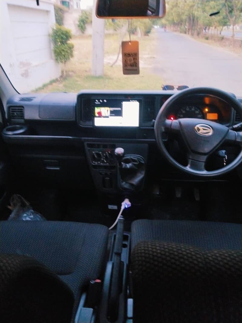 Hijet 11