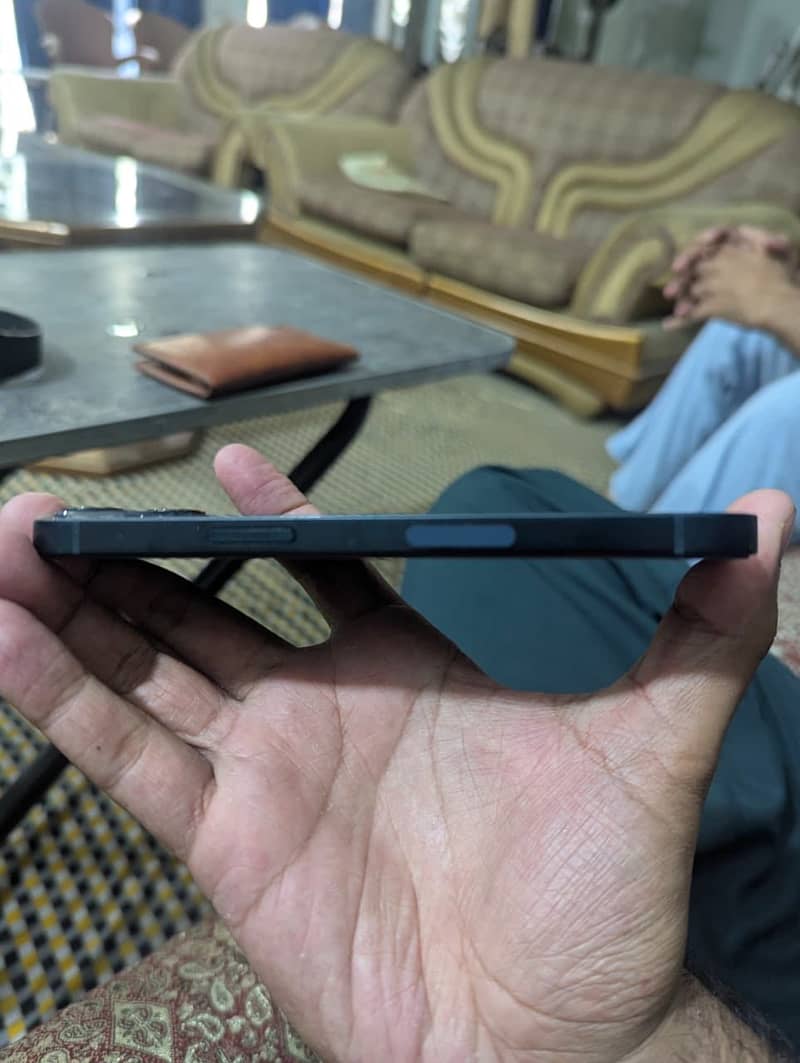 IPhone 13 (128 GB) 1