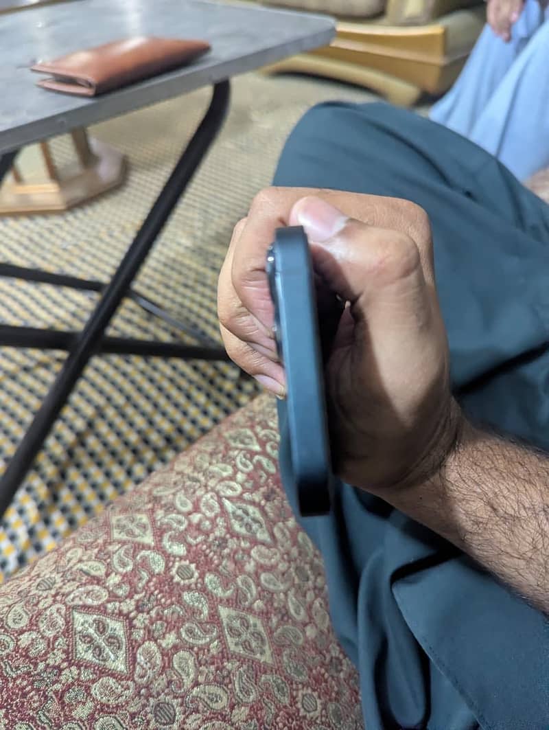 IPhone 13 (128 GB) 3