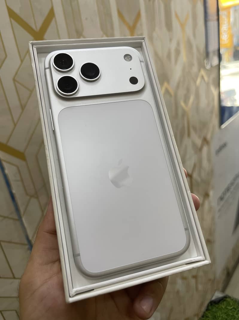 iPhone 17 pro max 256 physical sim 2