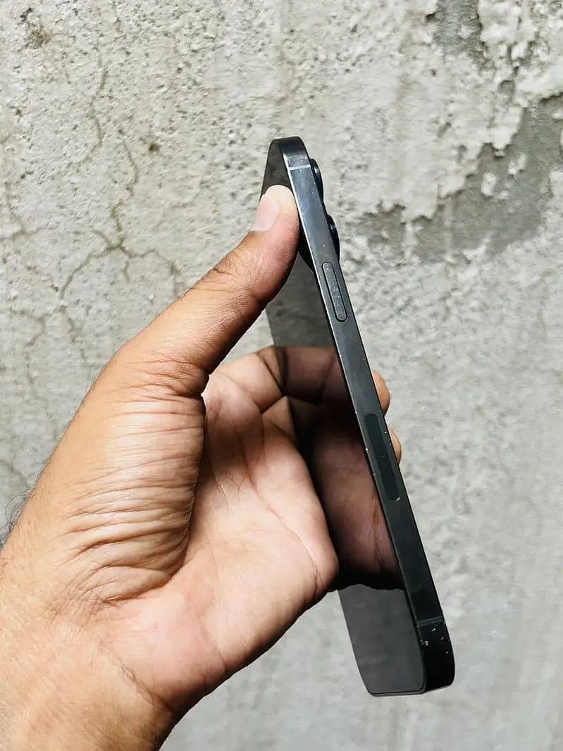 Apple iPhone 14 Pro Max 2
