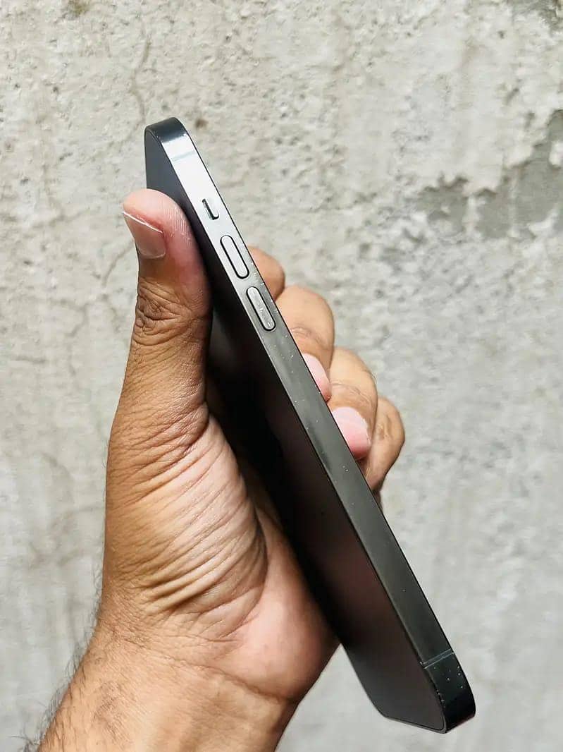 Apple iPhone 14 Pro Max 3