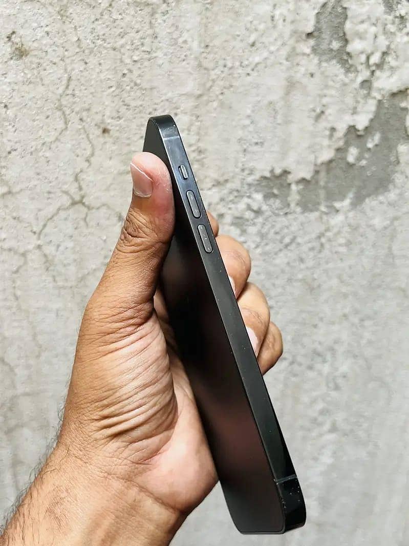 Apple iPhone 14 Pro Max 4