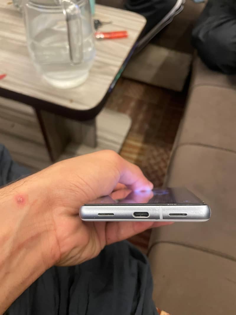 Google pixel 7a 4