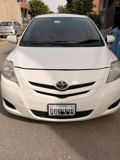 Toyota Belta 1000cc 2012