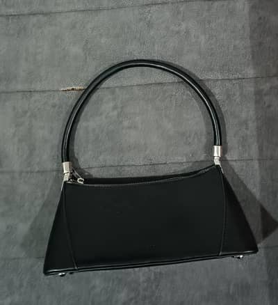 NA-KD UK branded bag