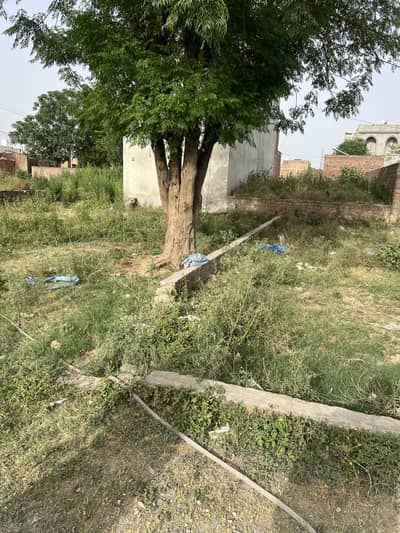 Apu garah Emmabad road
