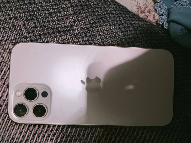 iPhone 12 Pro Max 3