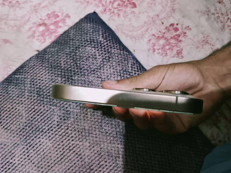 iPhone 12 Pro Max 4