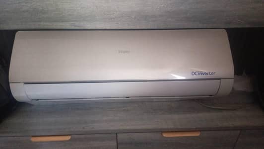 Hair Ac inverter 1 year used condition complete 10/10 coulor gray silv