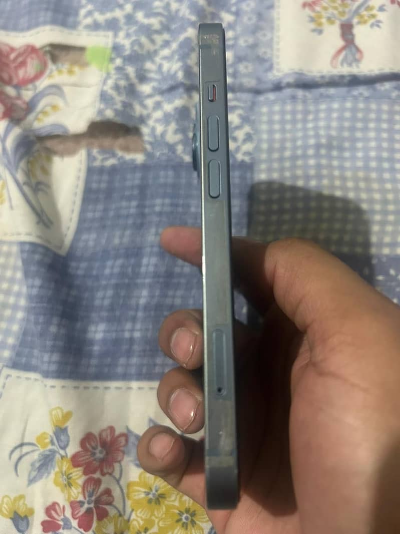 iPhone 14 2
