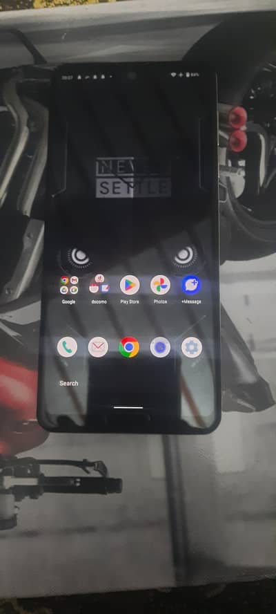 12 / 256 Sharp aquos R5G, SH-51A