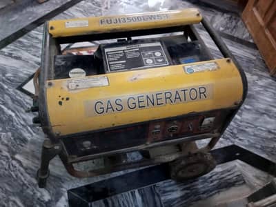 FUJI 3500EWS-I Gas Generator for Sale – Good Condition
