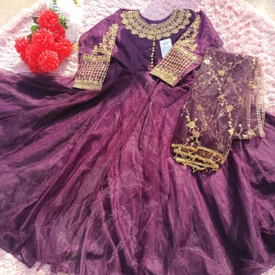 New fashionable fancy princess frock brand new 10 by 10 Condition