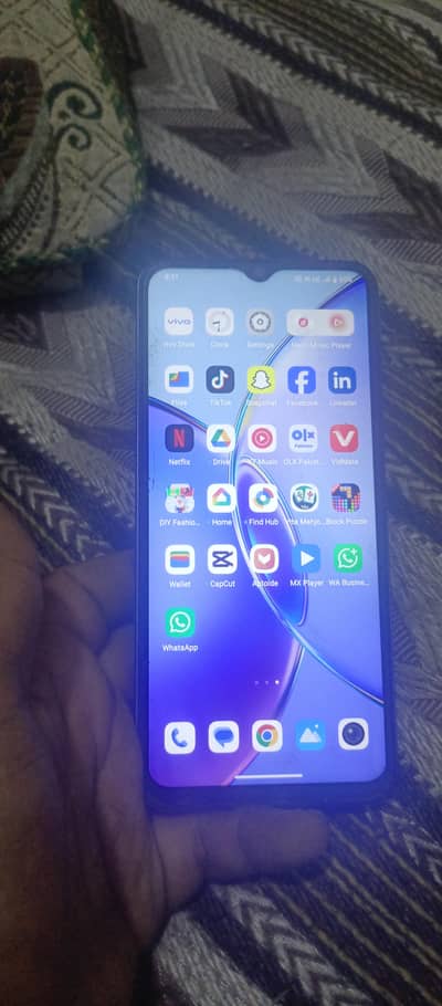 vivo y17s 4+4gb 128gb only exchange gaming phone