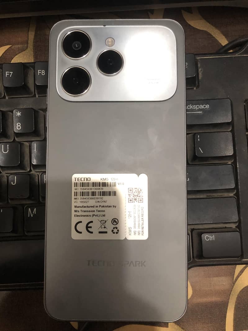 TECHNO SPARK 40 0