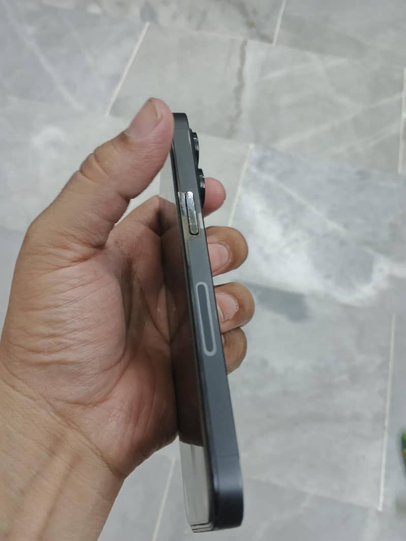 iphone 14 pro 4