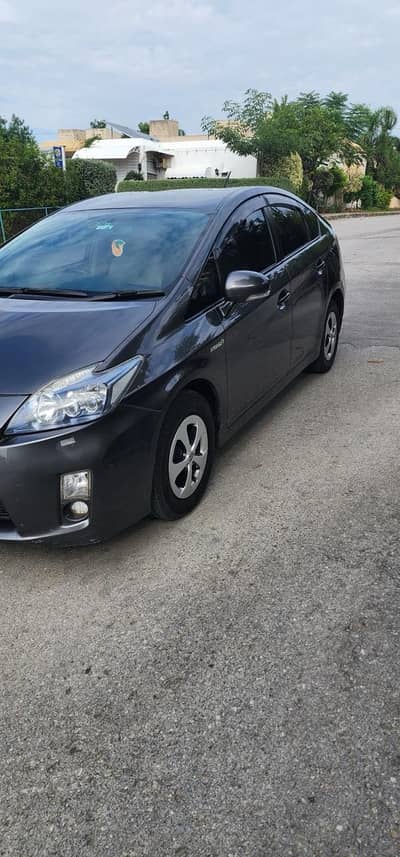 Toyota Prius 1.8 Hybrid Automatic Excellent Condition