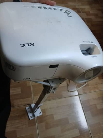 NEC LT380 Original Multimedia Projector