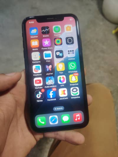 iPhone xr 64gb factory unlock. . . non pta
